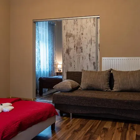 Virag Vendeghaz Case de vacanță
