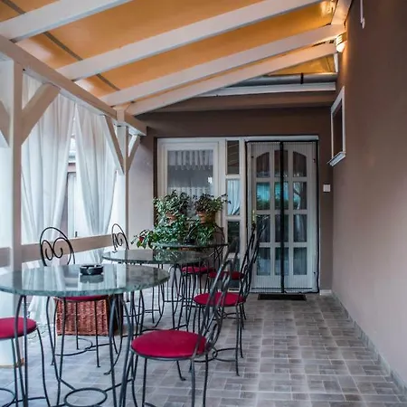 Virag Vendeghaz Holiday home *