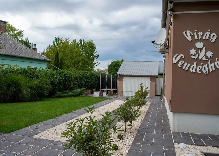 Virag Vendeghaz Feriehus Makó